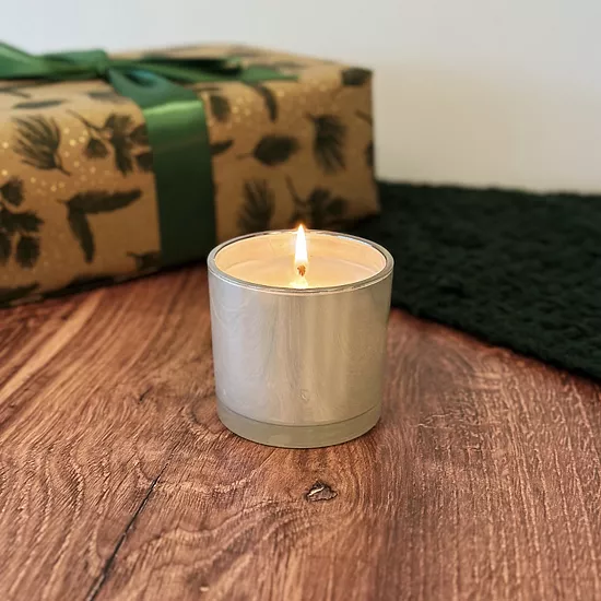 Sonoma Goods For Life® Holiday Cookies 5.6-oz. Iridescent Candle Jar 4 Sonoma Goods For Life® Holiday Cookies 5.6-oz. Iridescent Candle Jar - Image 2